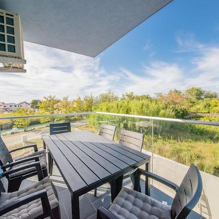 Apartman Pau นิน ภายนอก รูปภาพ
